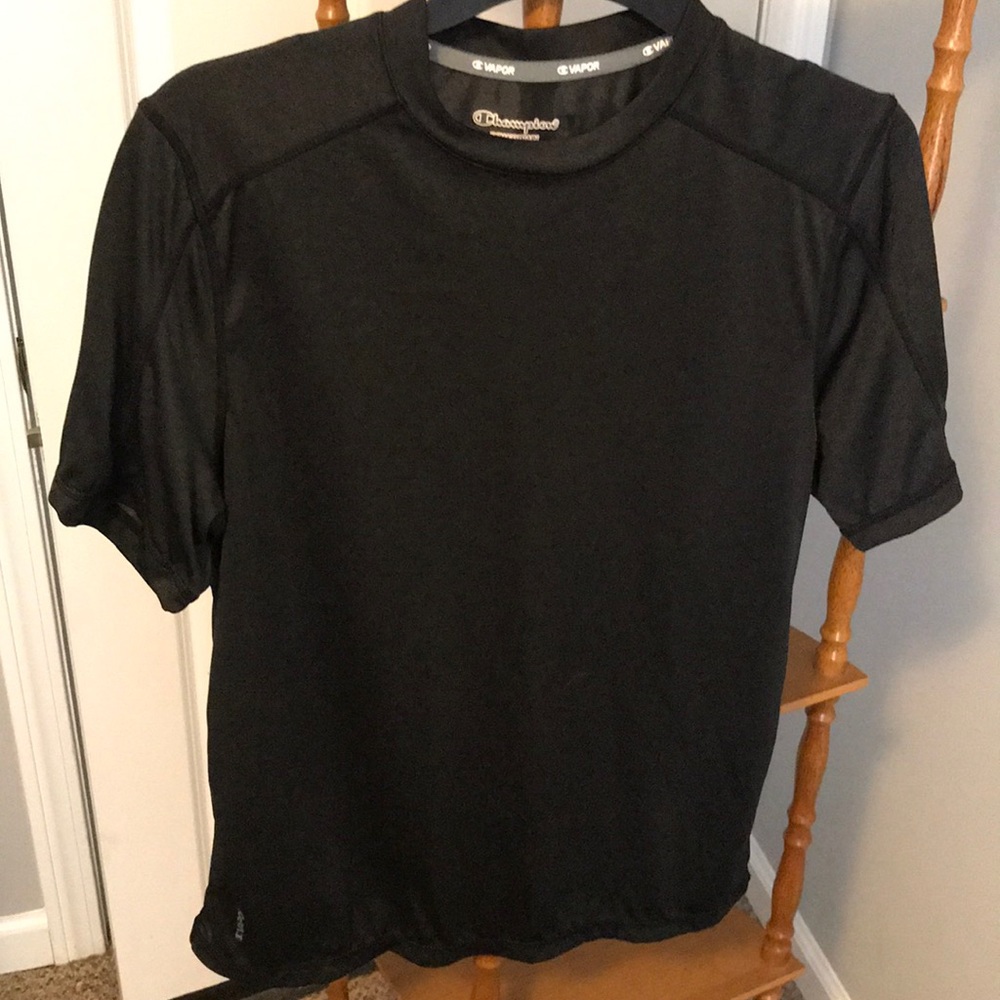 Champion workout t shirt 🍍